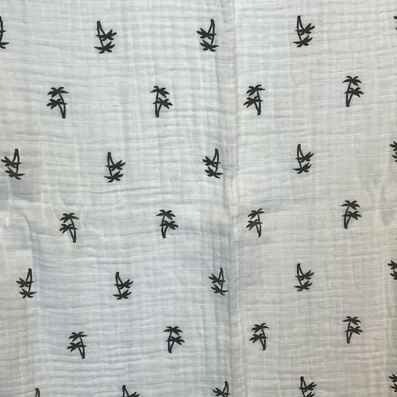 Unisex swaddle blanket bundle set of three - Picture 6 of 7